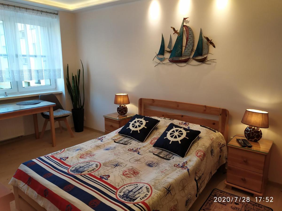 Apartament Pod Zaglami Lägenhet Świnoujście Exteriör bild
