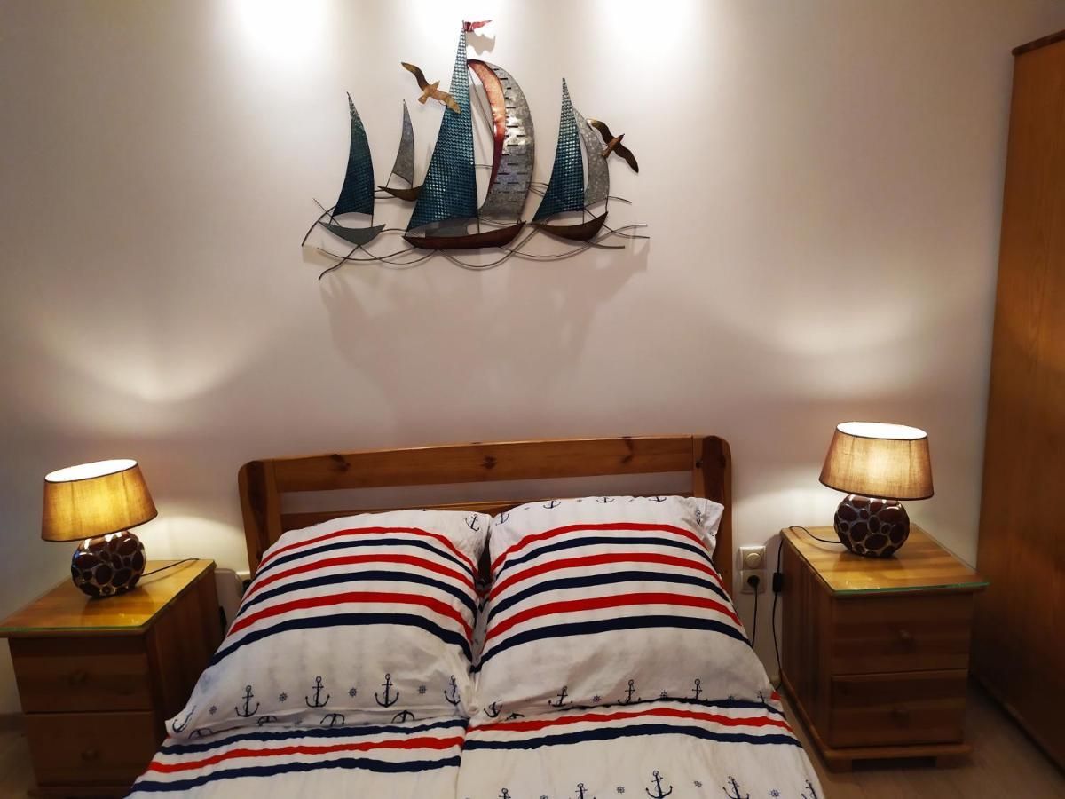 Apartament Pod Zaglami Lägenhet Świnoujście Exteriör bild