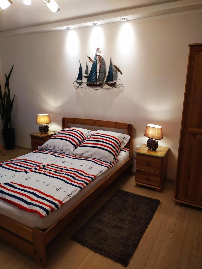 Apartament Pod Zaglami Lägenhet Świnoujście Exteriör bild
